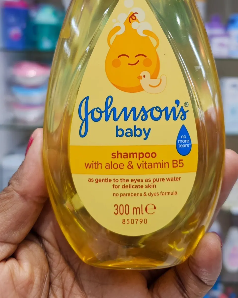 Johnson’s Baby Shampoo 300ml