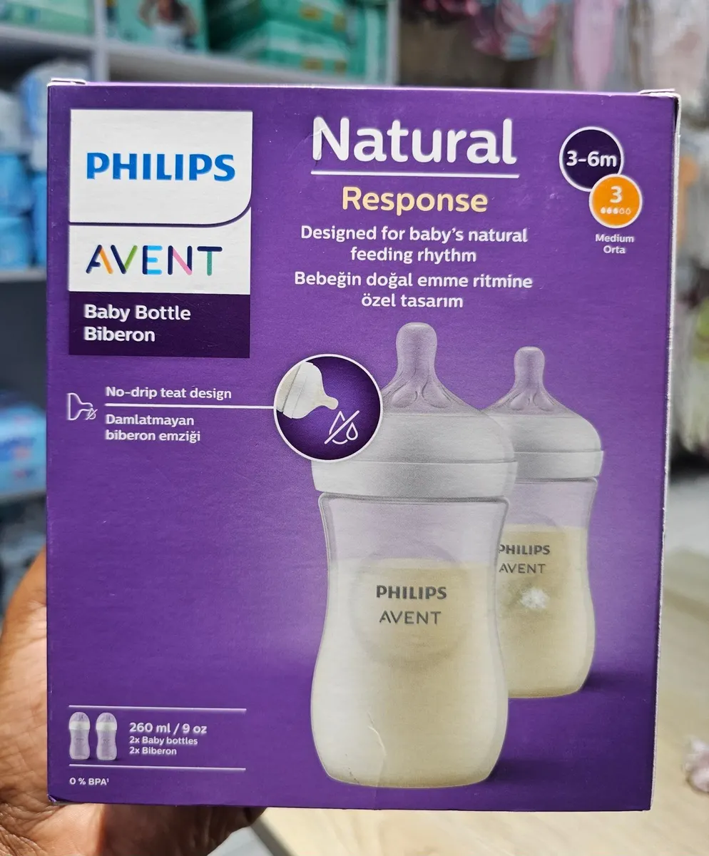 Philips Avent Natural Response 3.0 Baby Feeding Bottle 260 ml Pack of 2 Age- 3-6