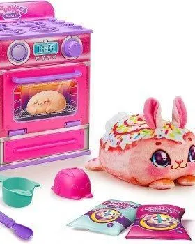 Cookeez Makery Cinnamon Sweet Treatz Oven Playset with 20 cm Plush Toy (10 Pieces) Multicolor Age- 5 Years & Above
